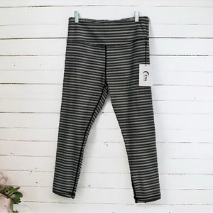 Zyia Black Aztec Adrenaline Leggings 7/8 Length (24”) Size 12